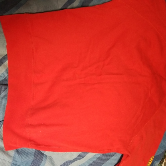 Red A Bathing Ape Sweater - Picture 7 of 11